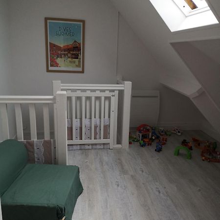 Vila Les Baigneurs Merville-Franceville-Plage Exteriér fotografie