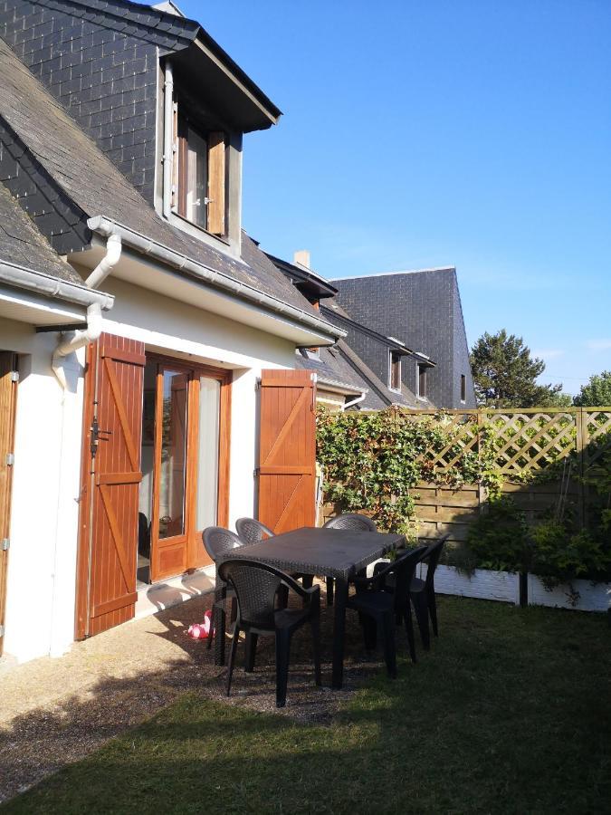 Vila Les Baigneurs Merville-Franceville-Plage Exteriér fotografie
